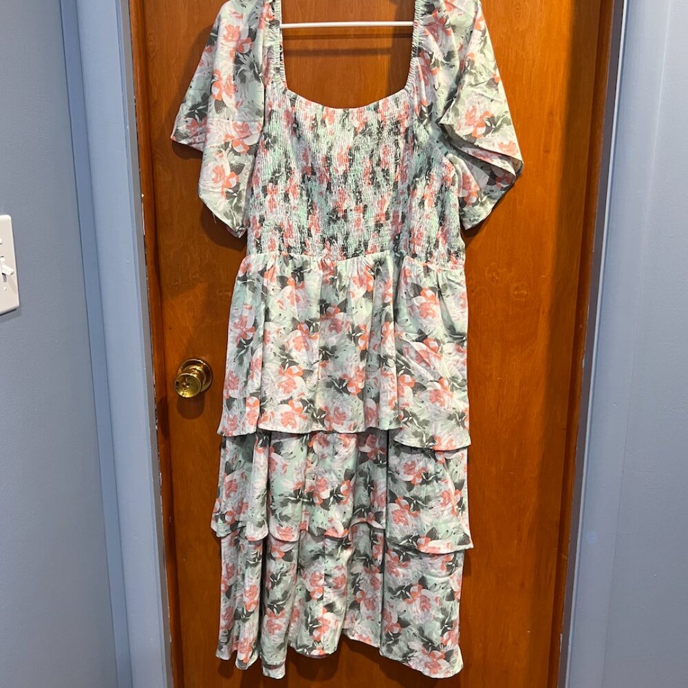 BloomChic Mint Green Floral Tiered Midi Dress - Size 1X - Picture 3 of 5